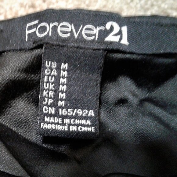 Forever 21 Jet Black Sequins Short Skirt NWT - Picture 7 of 13